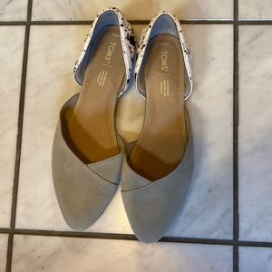 TOMS Julie D'orsay Mixed Material Flat, worn once.